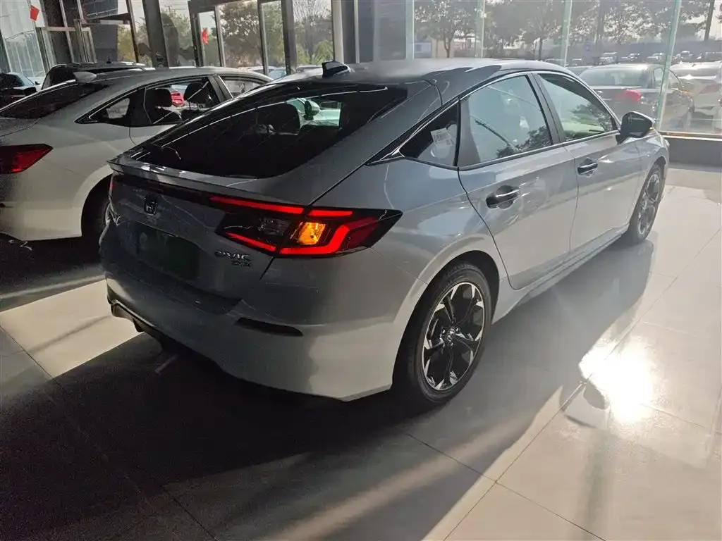 Honda Civic 2024 из CN, фото 7