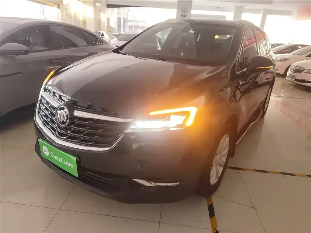 Buick Envision Plus — фото 1