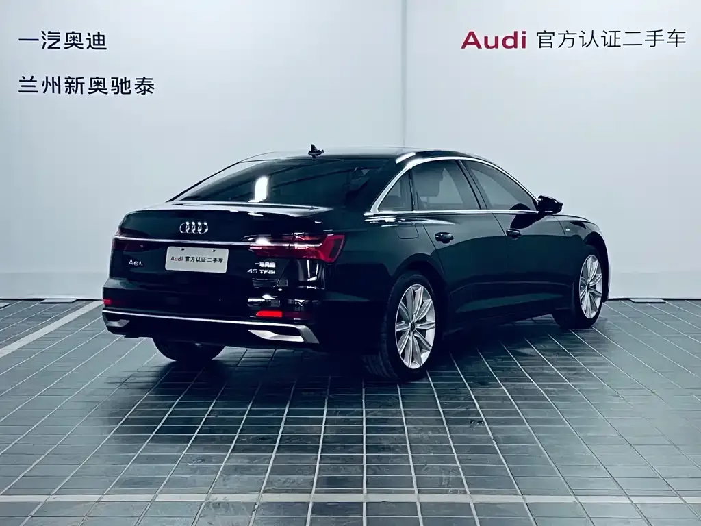 Audi A6L 2023 из CN, фото 6