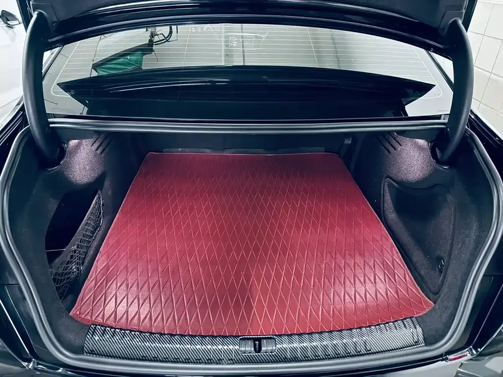 Audi A6L 2023 из CN, фото 9