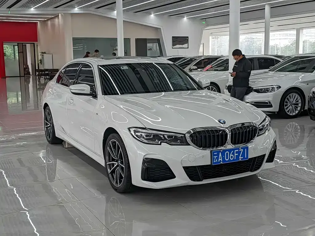 BMW 3 Series 2022 из CN, фото 3
