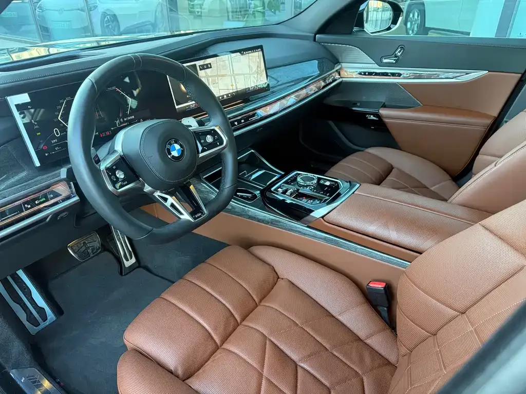 BMW 7 Series 2024 из CN, фото 4