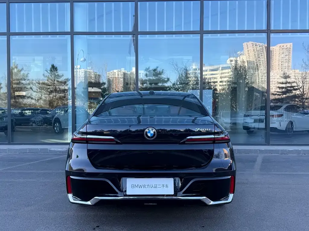 BMW 7 Series 2024 из CN, фото 8
