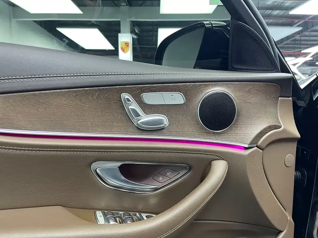 Mercedes-Benz E-Class 2023 из CN, фото 6