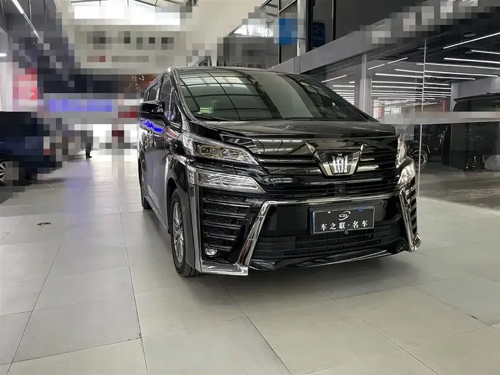 Toyota Vellfire 2023 из CN, фото 1