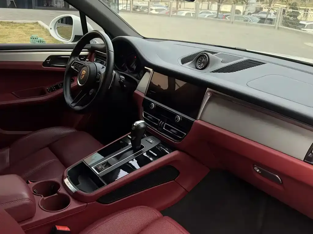 Porsche Macan 2023 из CN, фото 5