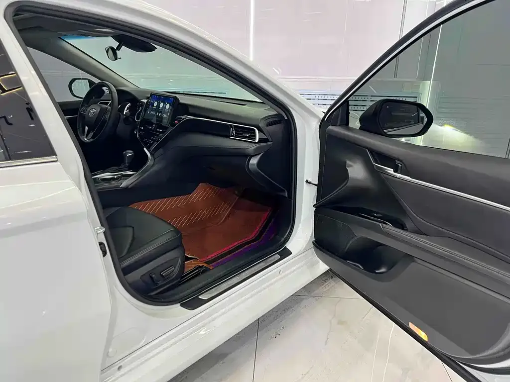Toyota Camry 2022 из CN, фото 10