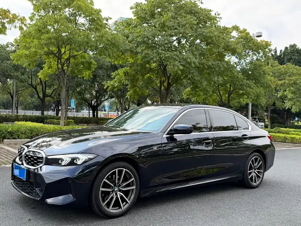 BMW 3 Series 2024 из CN, фото 1