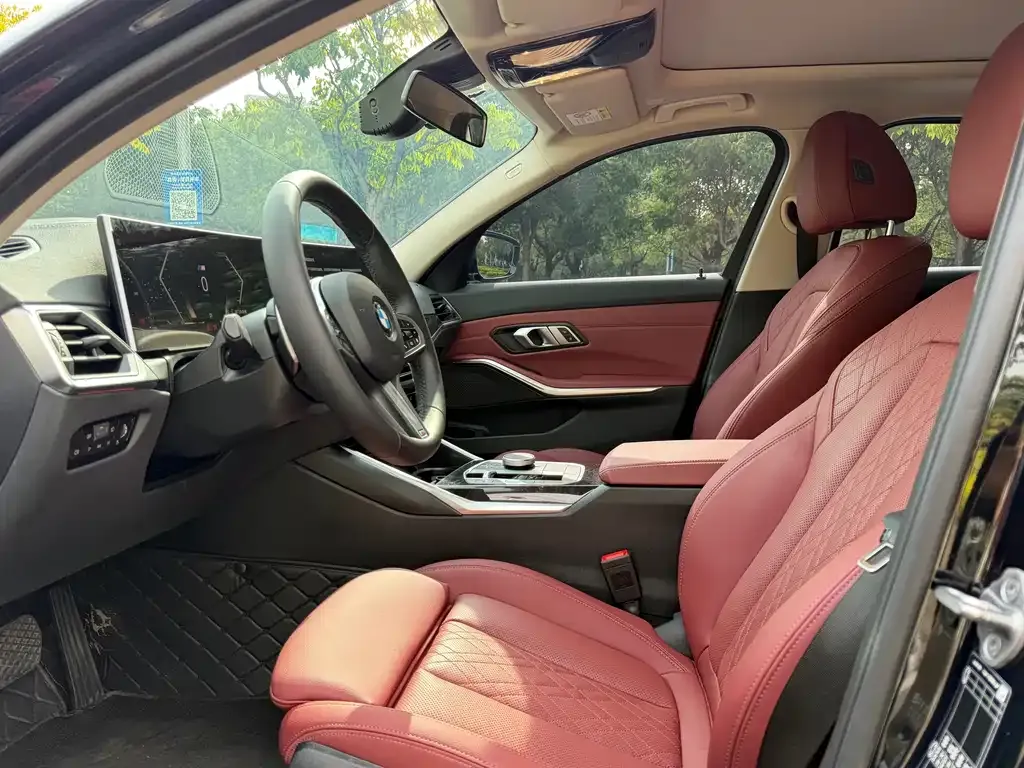 BMW 3 Series 2024 из CN, фото 4