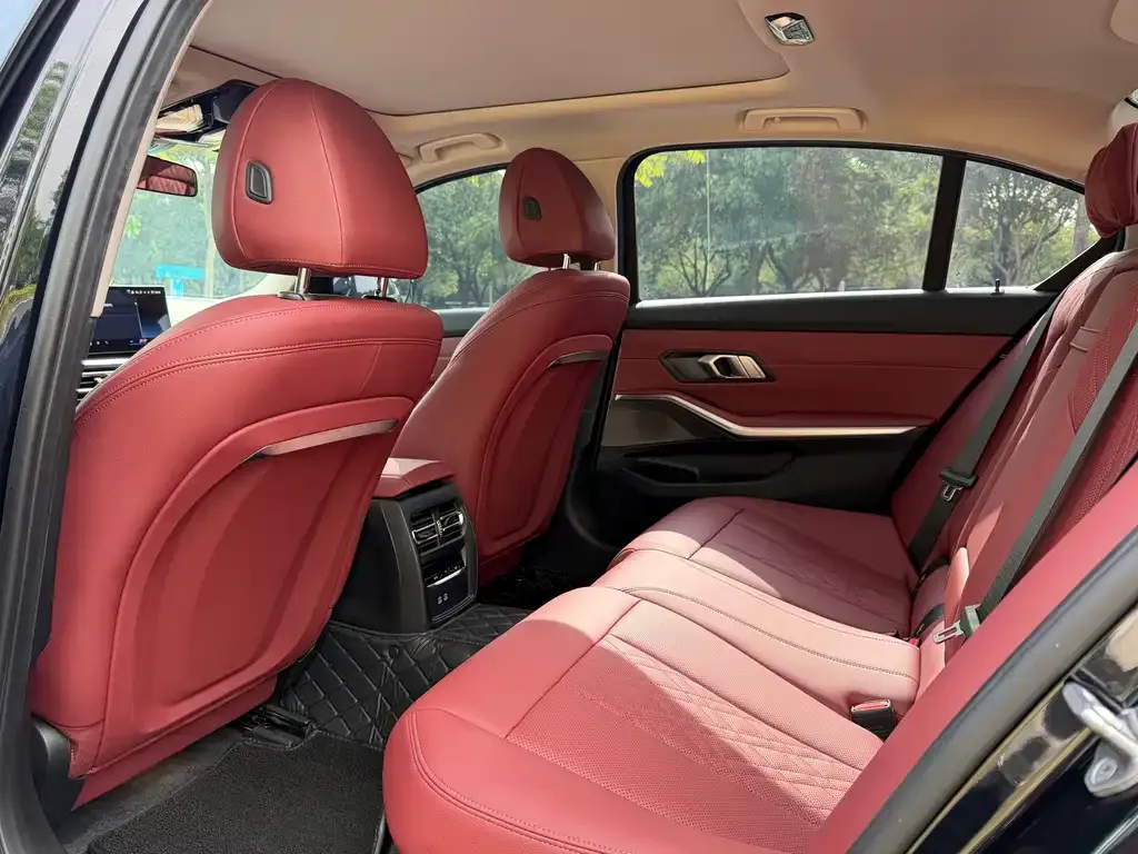 BMW 3 Series 2024 из CN, фото 5