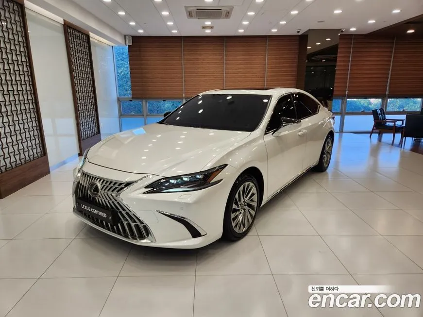 Lexus ES 2025 из KR, фото 1