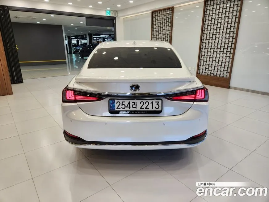 Lexus ES 2025 из KR, фото 4