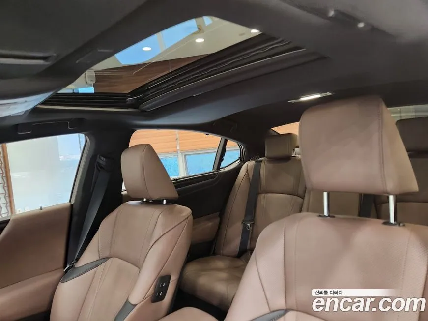 Lexus ES 2025 из KR, фото 7