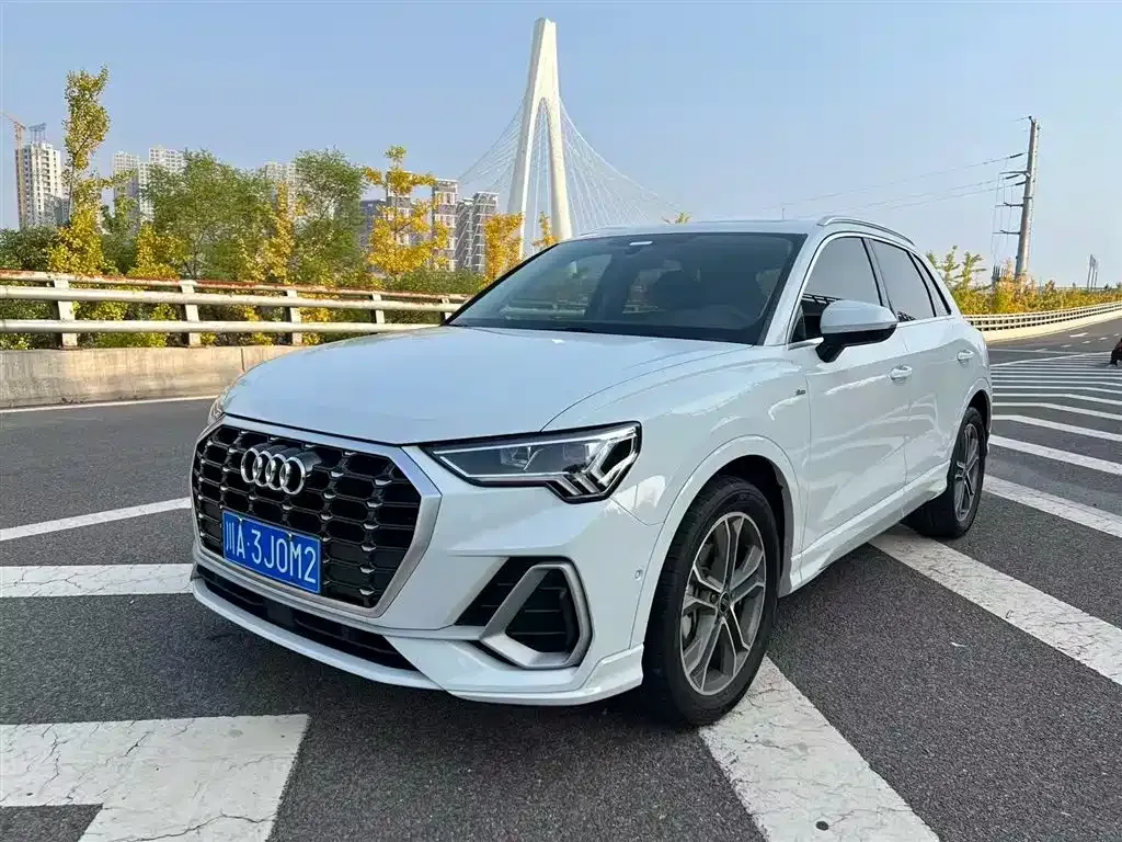 Audi Q3 2022 из CN, фото 1