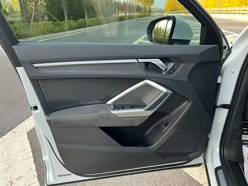 Audi Q3 2022 из CN, фото 4