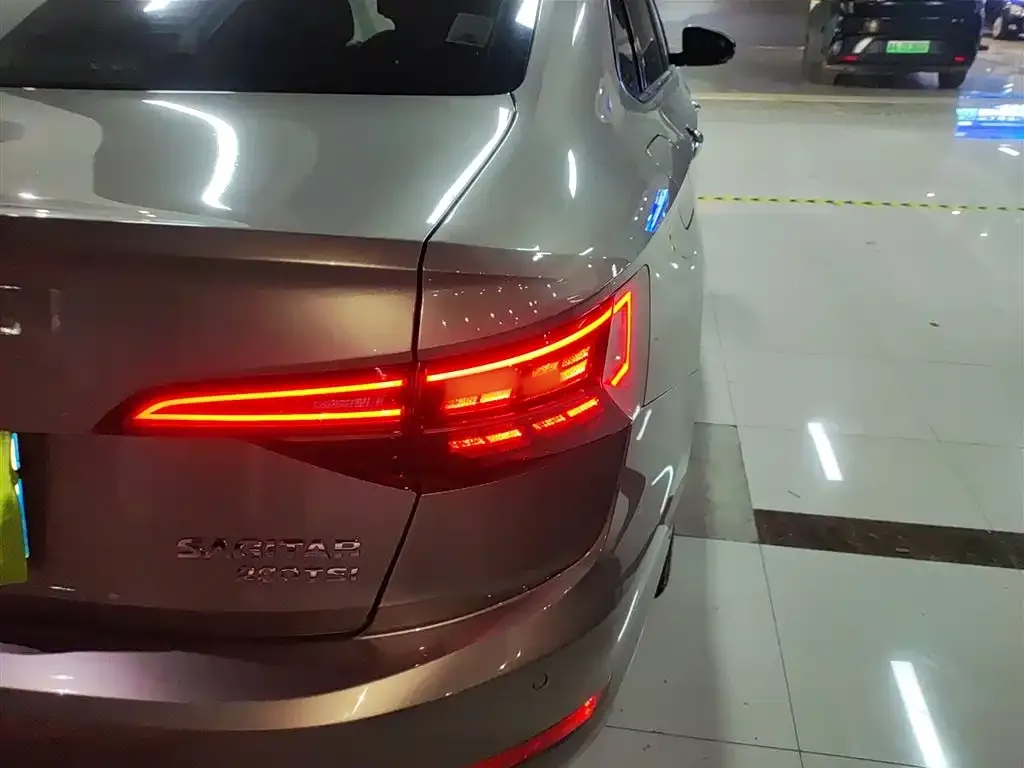Volkswagen Sagitar 2022 из CN, фото 8