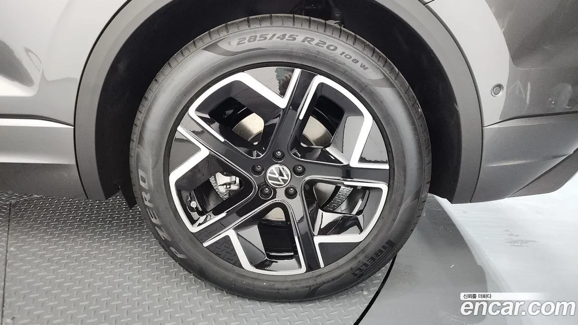 Volkswagen Touareg 2025 из KR, фото 5