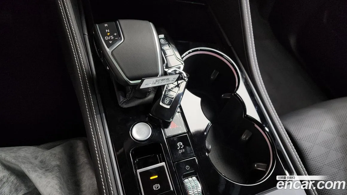 Volkswagen Touareg 2025 из KR, фото 9
