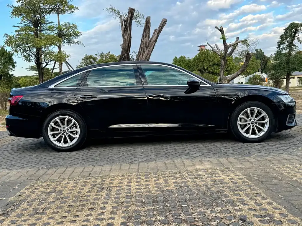 Audi A6L 2022 из CN, фото 7