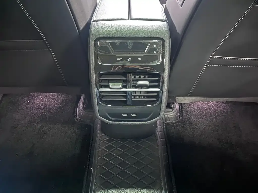 Volkswagen Magotan 2025 из CN, фото 8