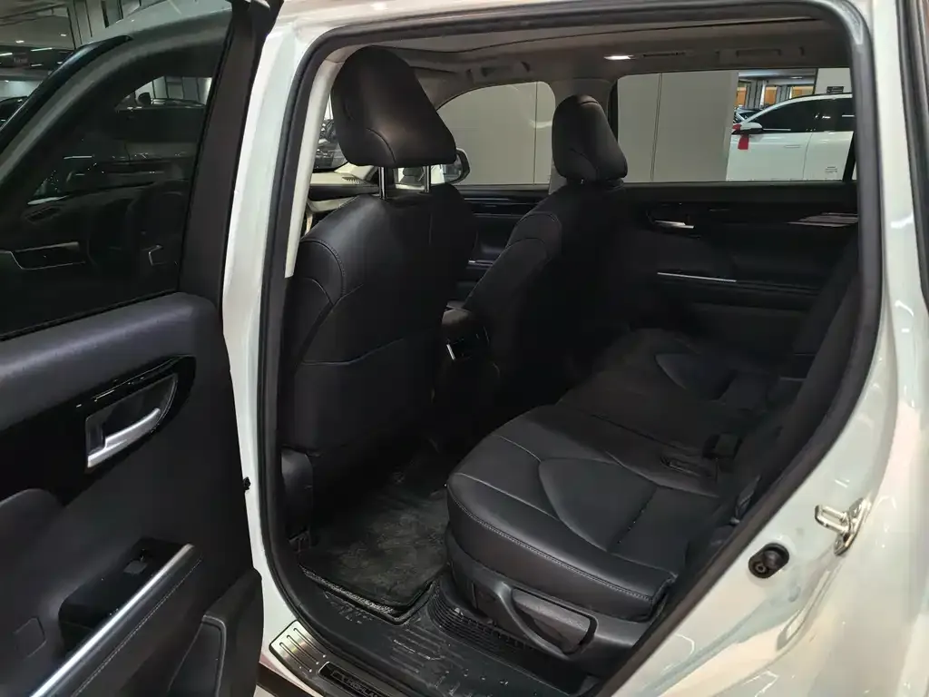 Toyota Highlander 2021 из CN, фото 7