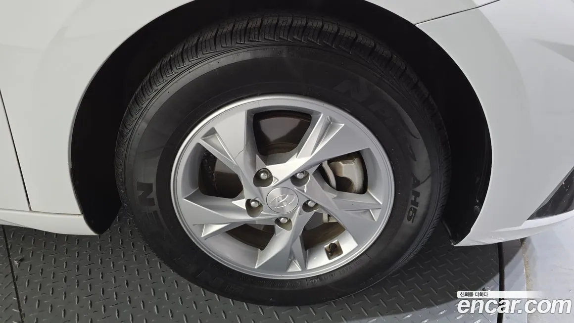 Hyundai AVANTE 2021 из KR, фото 5