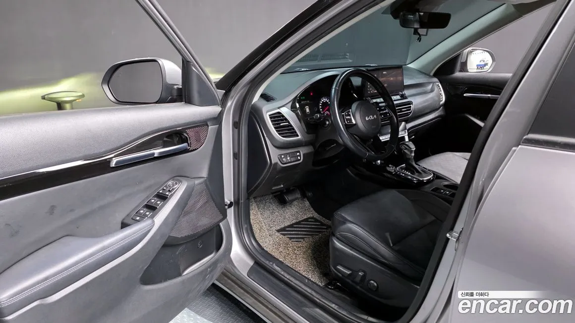 Kia Seltos 2023 из KR, фото 10