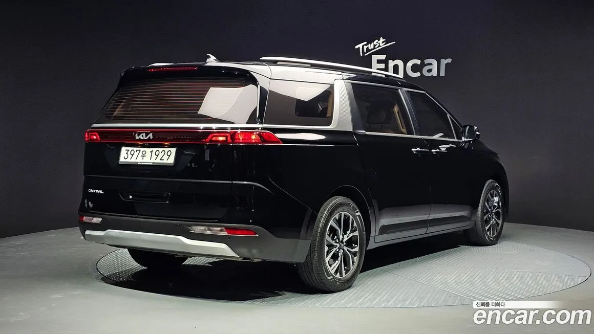 Kia Carnival — фото 2