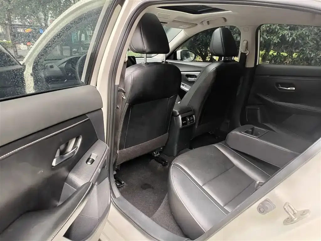 Nissan Sylphy 2023 из CN, фото 10