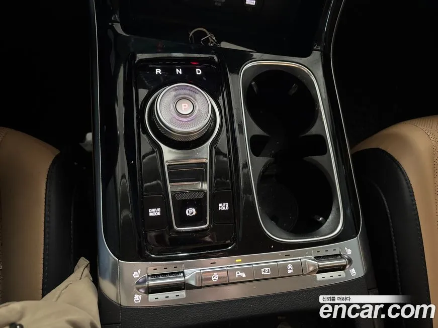 Kia Carnival — фото 10