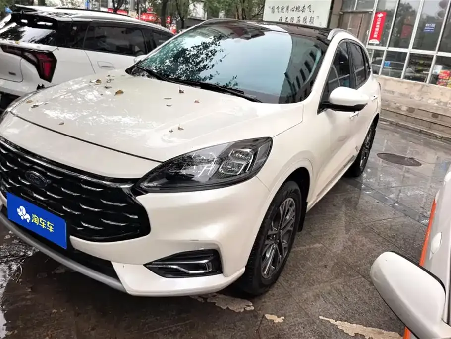 Ford Escape 2021 из CN, фото 1