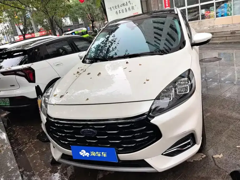 Ford Escape 2021 из CN, фото 2