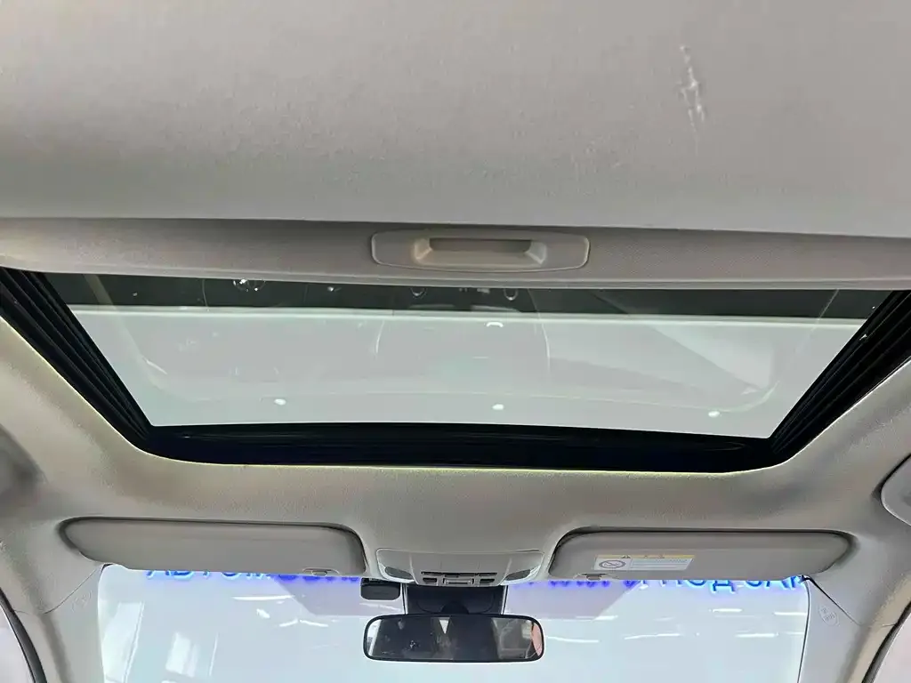 Toyota Corolla 2021 из CN, фото 10