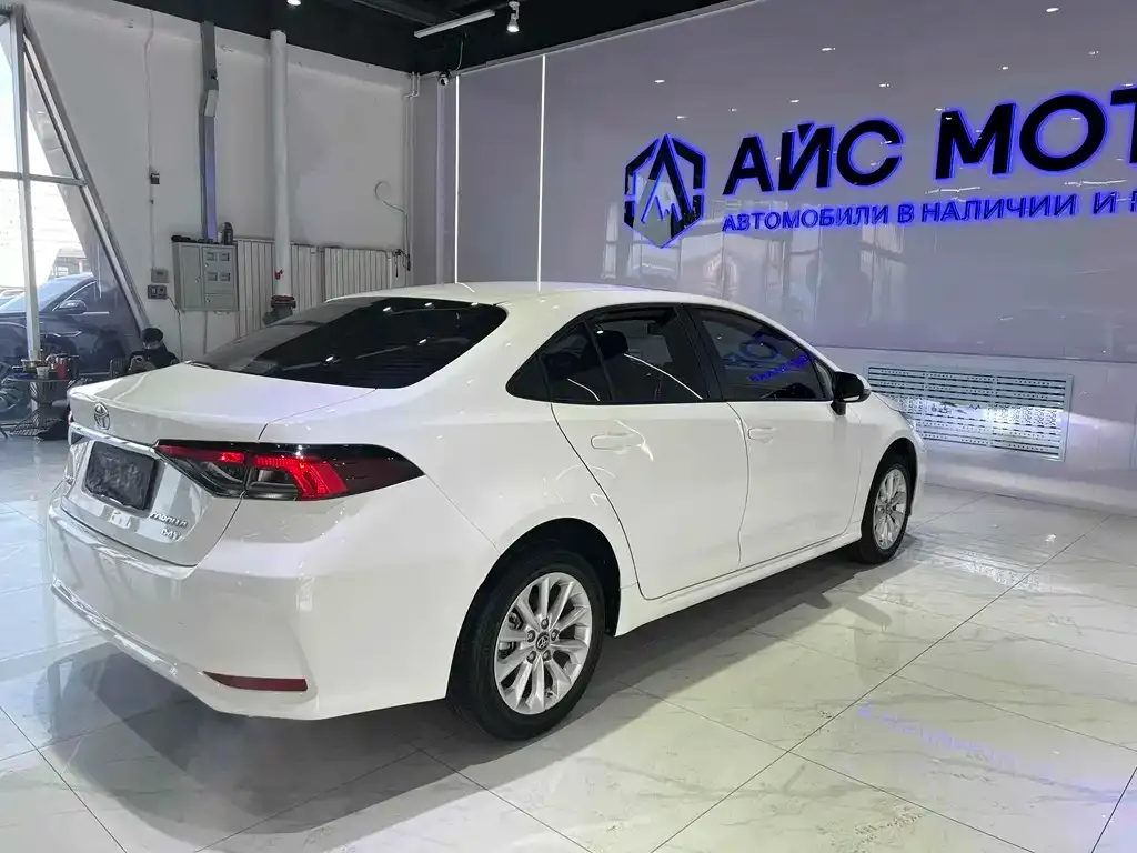 Toyota Corolla 2021 из CN, фото 6