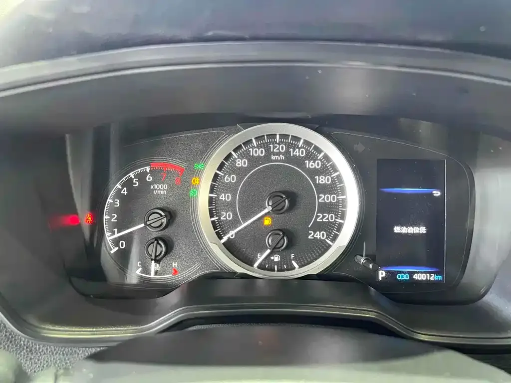 Toyota Corolla 2021 из CN, фото 7