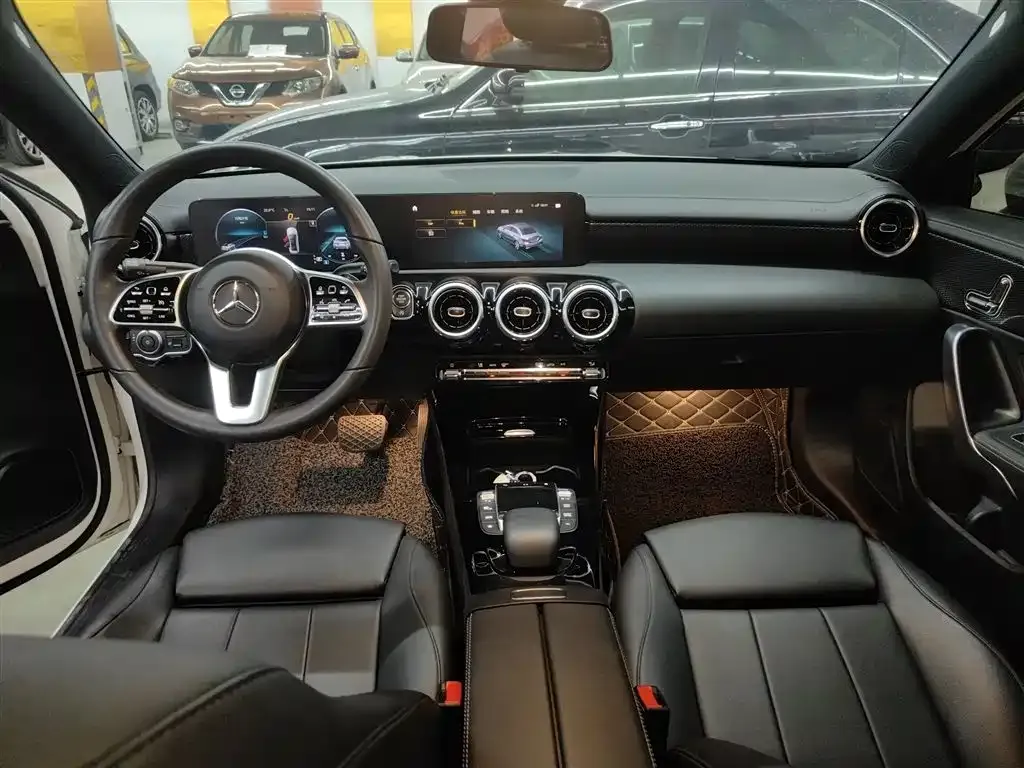 Mercedes-Benz A-Class 2021 из CN, фото 10