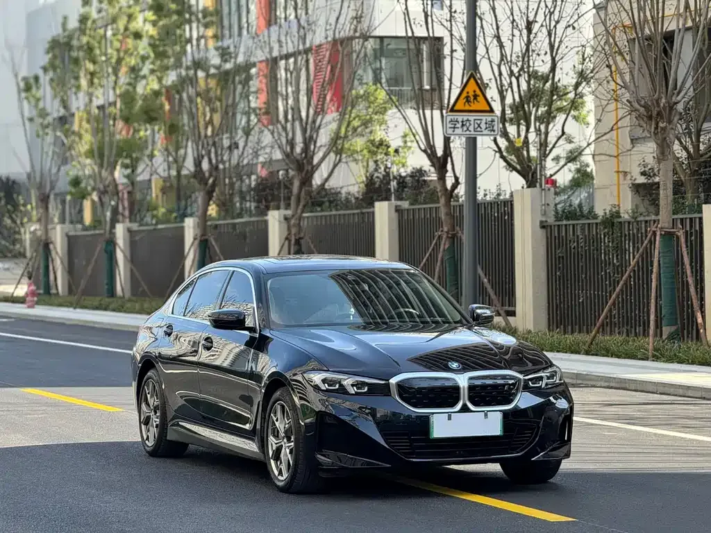 BMW i3 2024 из CN, фото 3