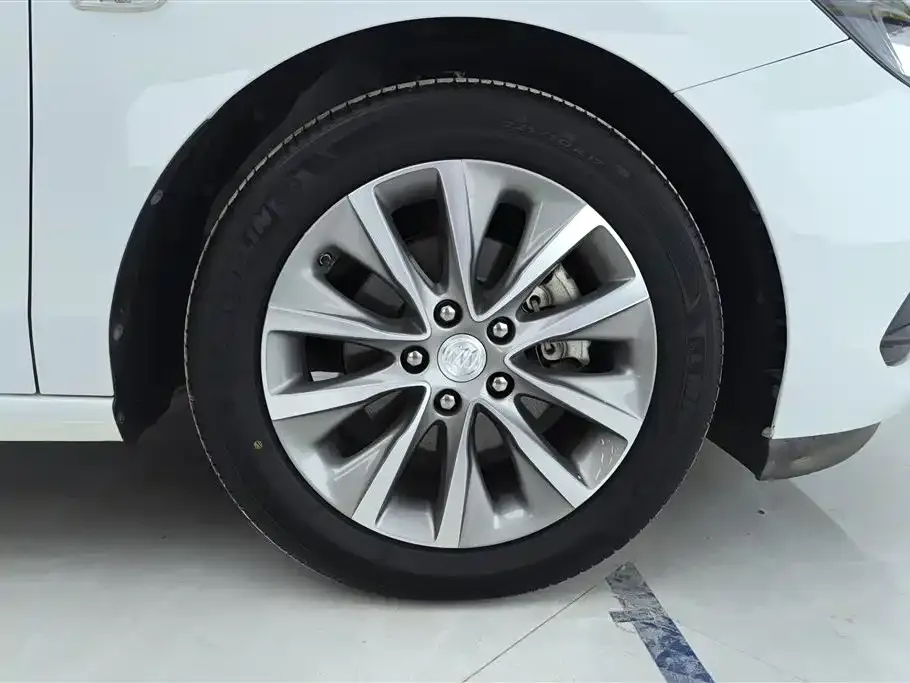 Buick GL6 2023 из CN, фото 6