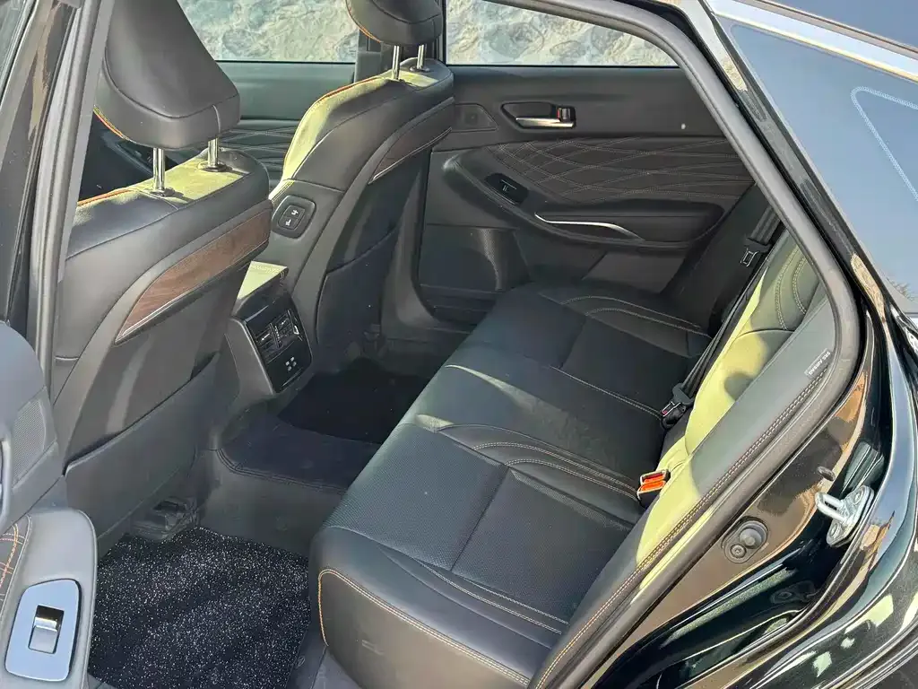 Toyota Avalon 2024 из CN, фото 10