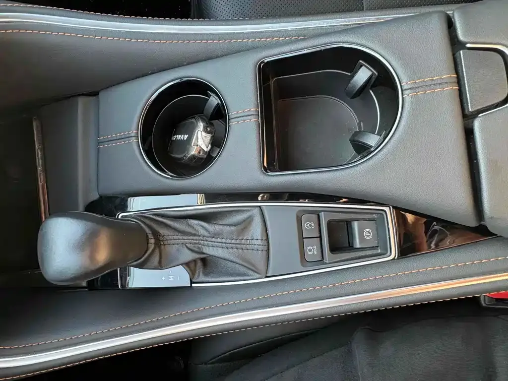 Toyota Avalon 2024 из CN, фото 9