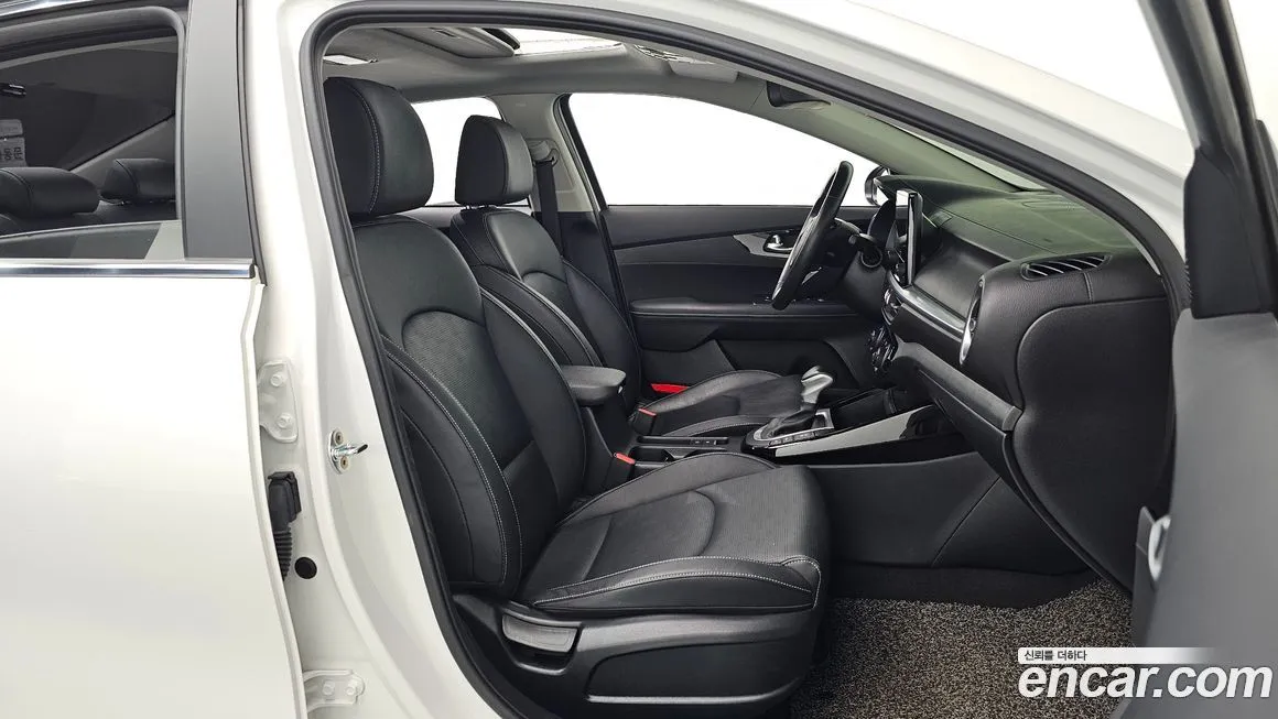 Kia K3 2022 из KR, фото 10