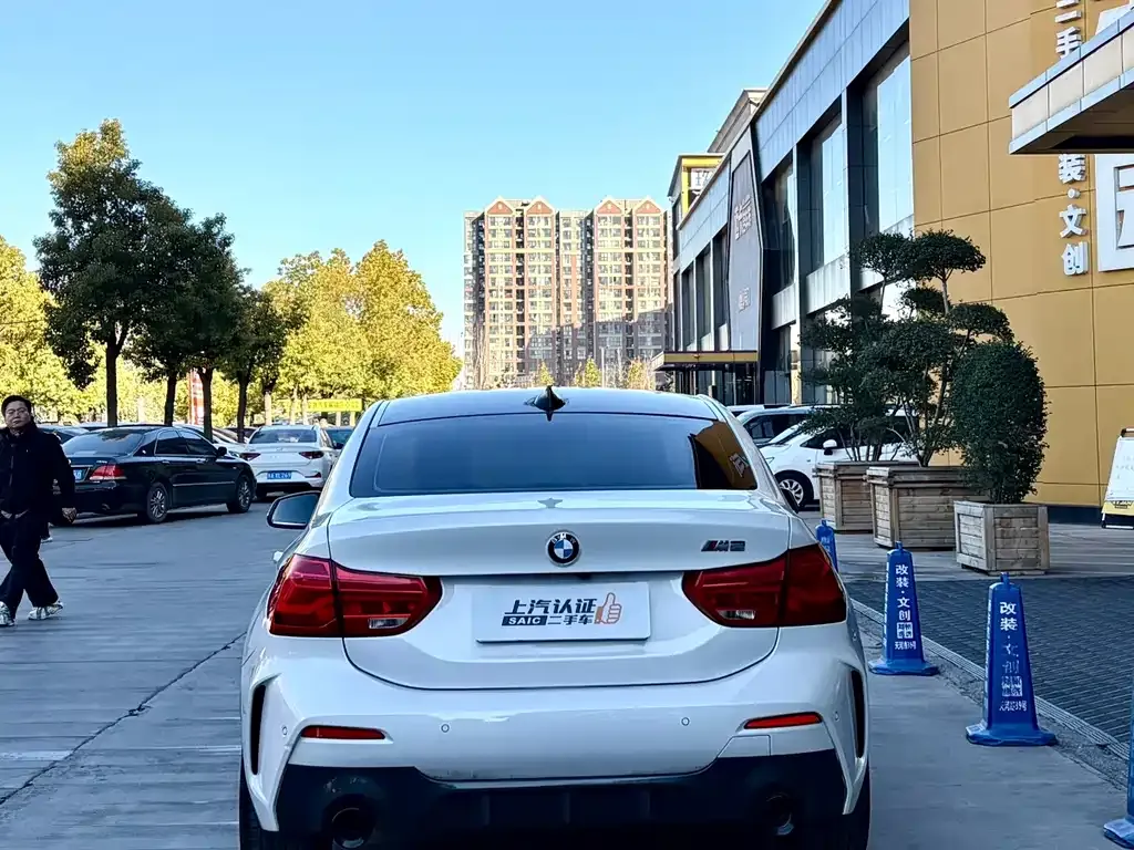 BMW 1 Series 2021 из CN, фото 4