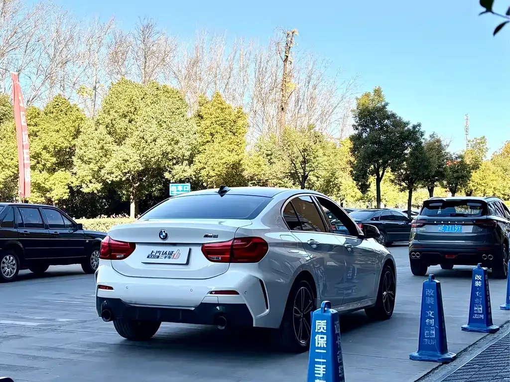BMW 1 Series 2021 из CN, фото 5