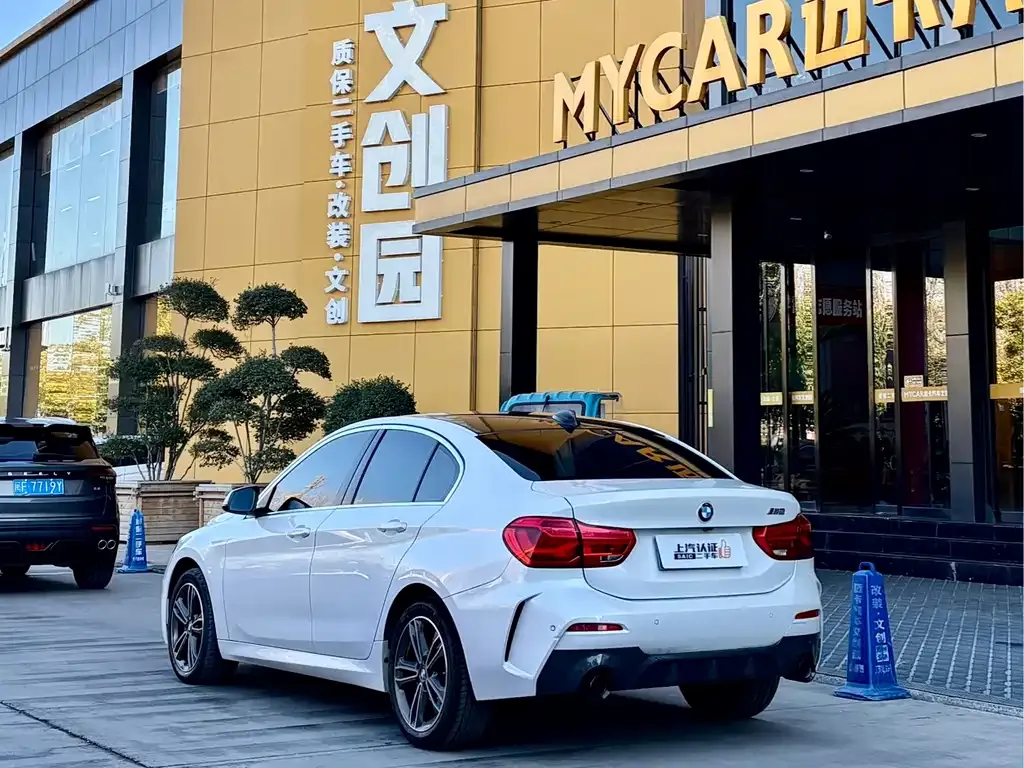 BMW 1 Series 2021 из CN, фото 6