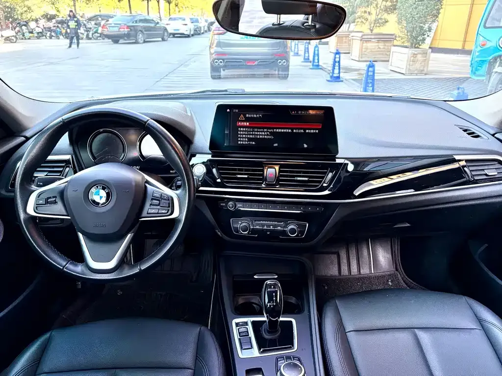 BMW 1 Series 2021 из CN, фото 9