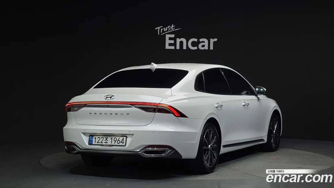 Hyundai Grandeur 2023 из KR, фото 2
