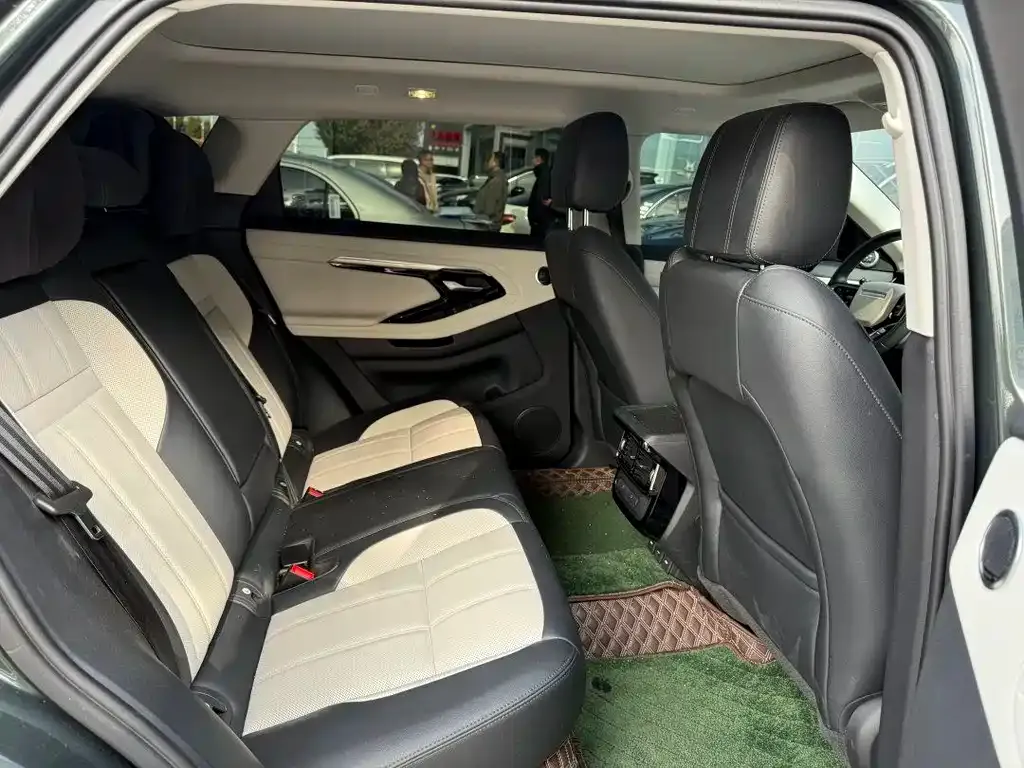 Land Rover Evoque 2023 из CN, фото 8