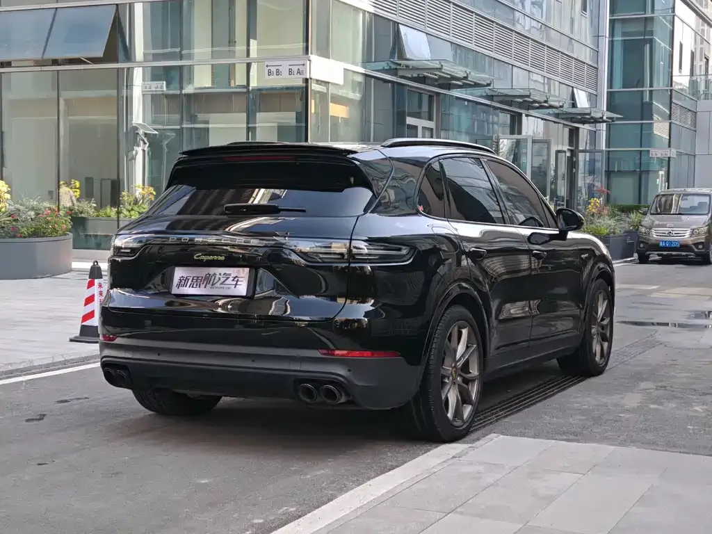 Porsche Cayenne Hybrid 2023 из CN, фото 4
