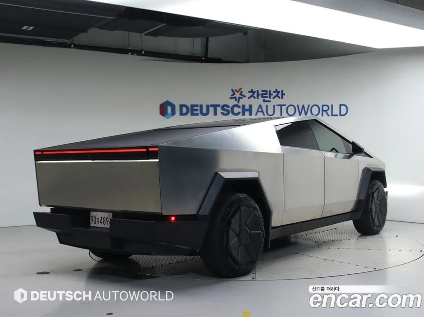 Tesla Cybertruck 2024 из KR, фото 2