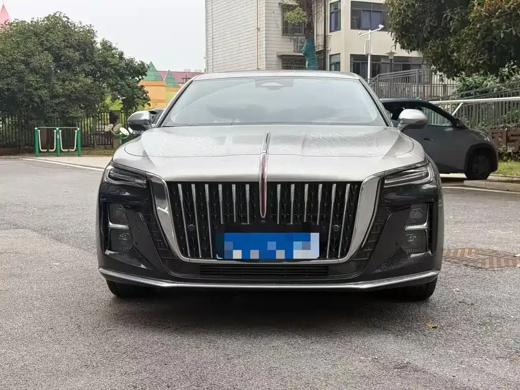 Hongqi H5 — фото 2